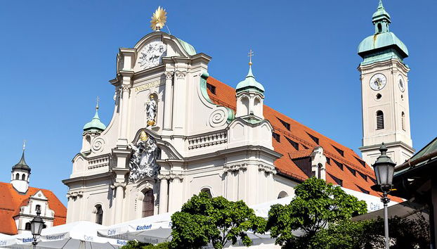 Private tour of the best of Munich - Sightseeing, Food & Culture with a local - Photo 3