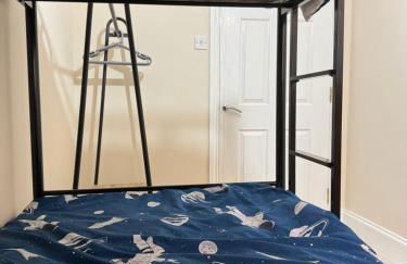 Spacious, sleeps 7, 2 baths, Central Saltash - Photo 44