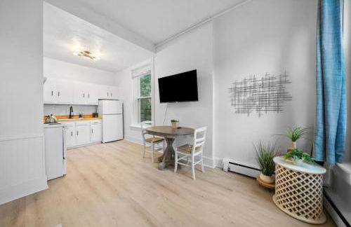 Cozy 1BR with Parking - Near UC, Zoo, Downtown - Foto 4