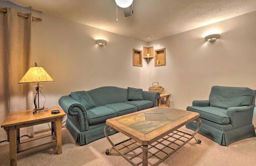 Vivid Cedar Ridge Cabin about 23 Miles to Wichita! - Foto 10