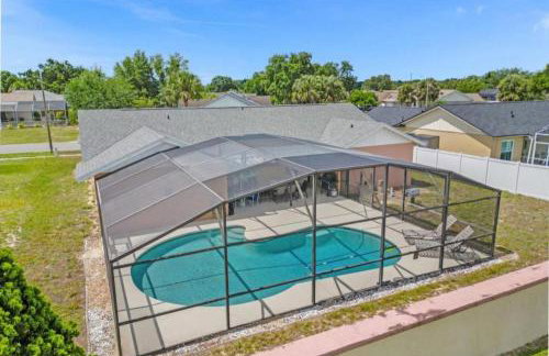 5Bd 2 Bath with Gameroom & Pool 1 story House - Foto 34