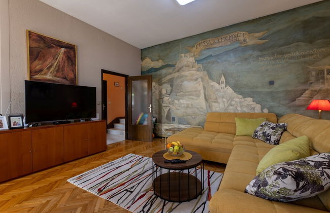 Kasteline Elegant Apartment With Balcony - Foto 6