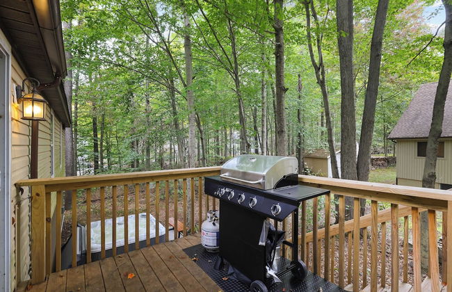 Moshannon Tree-lined Pocono Retreat w/ Hot Tub, Firepit & Pool Table - Photo 39