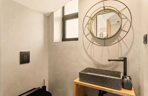 Mani Theasis - Foto 54