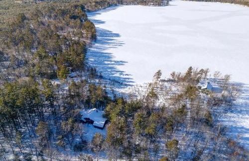 LogLand Lakehouse in Arbor Vitae WI - Foto 43