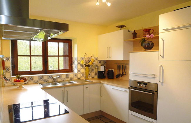 Mill in Brittany by River Aulne With Kayaks - Foto 18