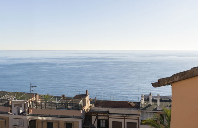 1 bedroom Apartment in Bordighera - Photo 2