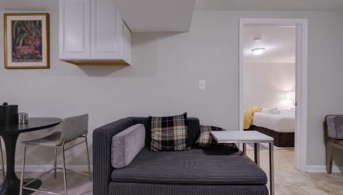 Work and Explore, Cozy Unit 5 Mi to UMD! - Foto 4