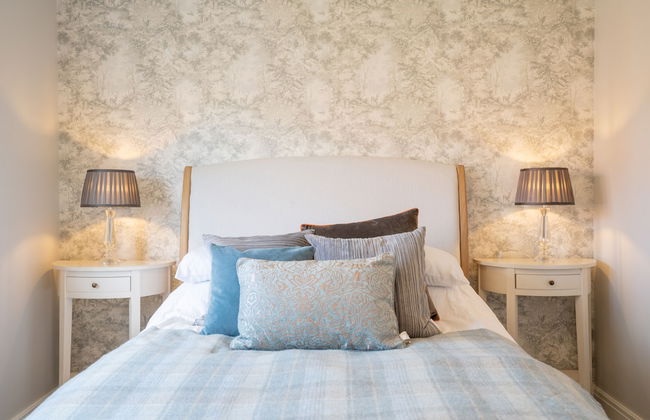 Immaculate 4-bed House 5mins Walk to Village Shop - Foto 2