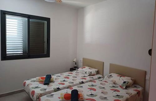 Amplio duplex en la playa con piscina - Foto 14