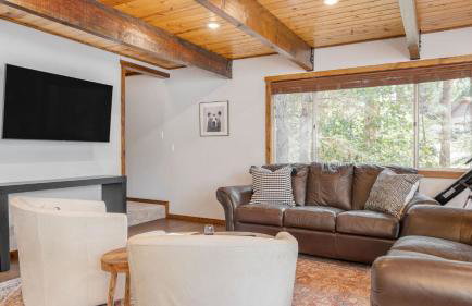 3mins to Lake, 5mins to Skiing Updated 4bdr Cabin Avalon Pines by Avantstay - Photo 10