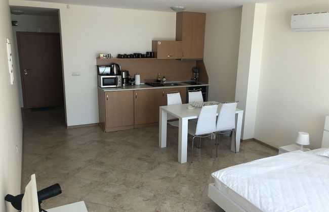 Calithea Complex - Photo 20