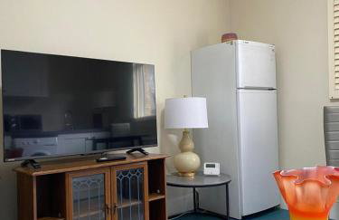 Cosy 1Bd Nestled in Teddington - Photo 10