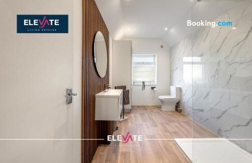 Last-Minute Specials l Limited-Time Deal l Sleeps Up To 6 Guest l Free Parking, Families, Business Stay l By Elevate Living Estates Short Lets & Serviced Accommodation Northampton - Photo 13