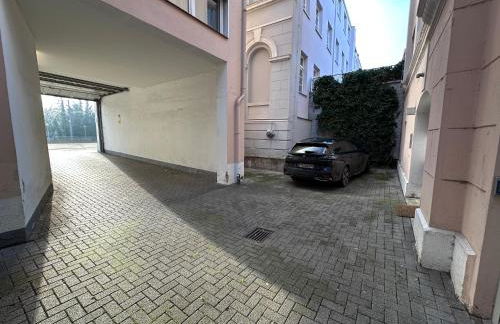 Zentral, am Park mit Parkplatz - Foto 29