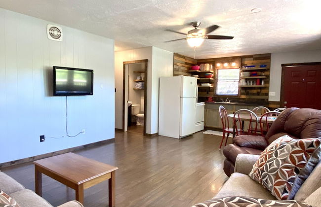 Calm Waters Cabin Resort - Photo 55