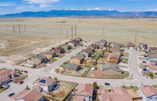 4BR Hot Tub Pool Table, Ping Pong, Foosball! - Foto 90