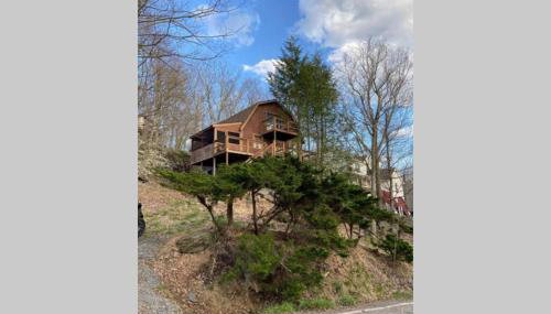 Regent Hilltop Cabin - Photo 1