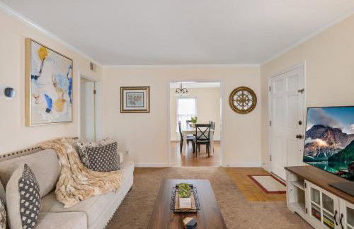 New! Special Intro Rate! Walkable, Fenced-In Yard - Foto 1