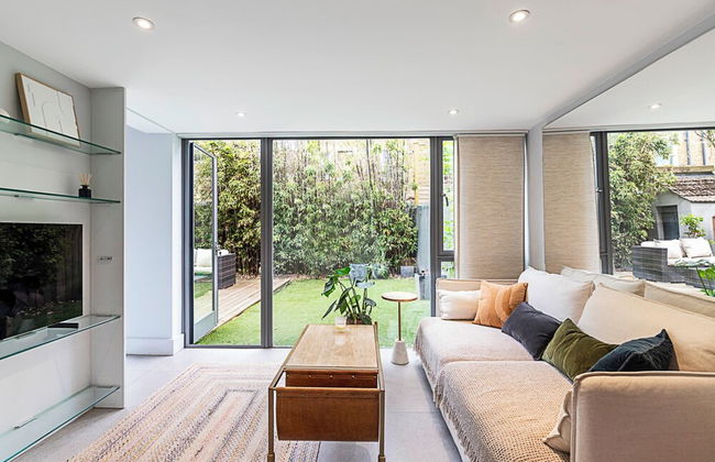 Renovated Historic Home & Garden in City Enclave - Foto 18