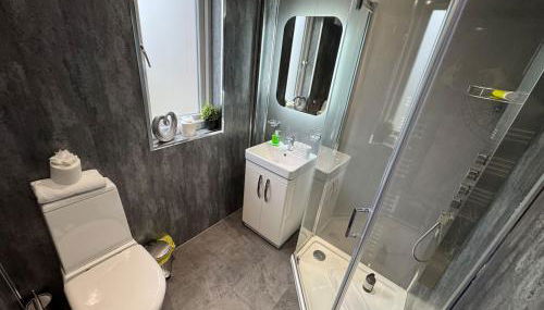 Modern House Near Livingston - Foto 3