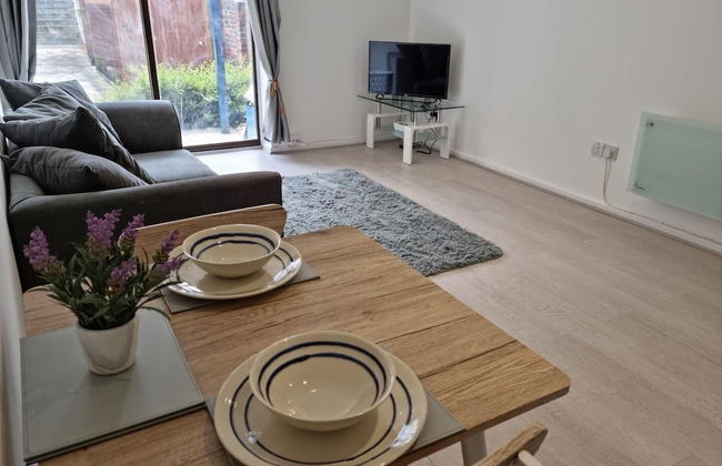 360 Serviced Accommodations - Waterfront Retreat - Modern Apartment - Foto 1