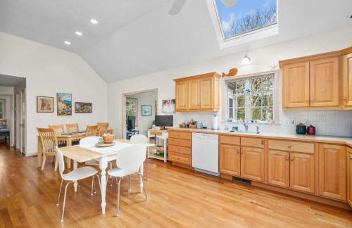 Roomy 3 Bedroom Home - Perfect for Families - Foto 17