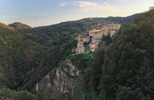Huge Holiday Home in Marina di Castagneto Carducci near Sea - Foto 57