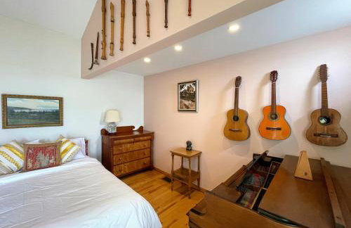 Risingwater Newly Listed Stunning Home with 150-Foot Beachfront in the Finger Lakes - Foto 26