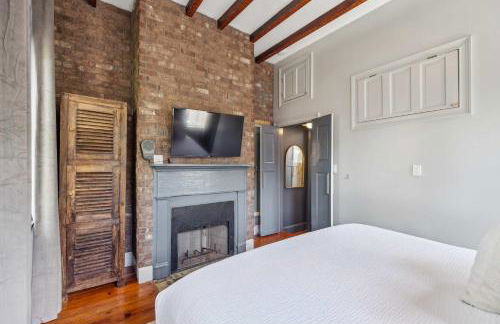 Beautiful Renovated Apartment One Block from King - Foto 13