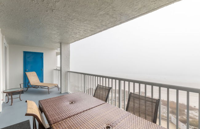 Romar Tower Condos - Photo 34