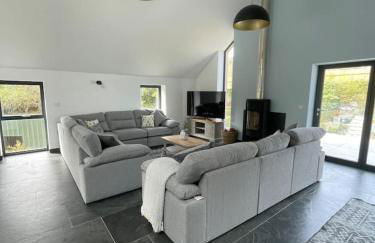 Gulland 4 Bed Sleeps 8 with Hot tub - Foto 1