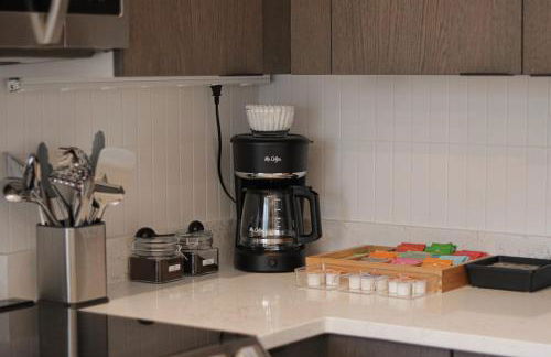 Unit 6 Studio with Queen plus Sofa Bed in the heart of DC - Foto 11