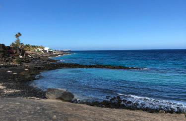 Casa Lili - Shared Pool - Close to Seafront Promenade - Sea Views from upper terrace - Foto 35