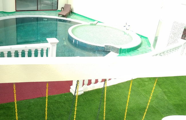 Emirates Hills Lake View Villa - Foto 44