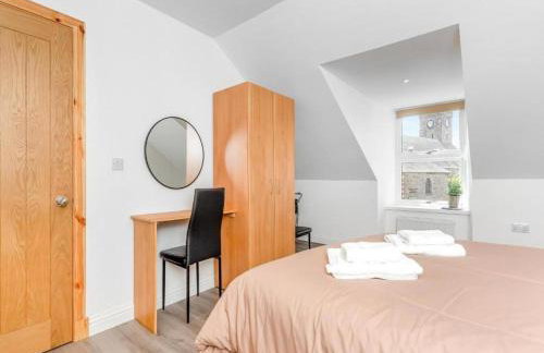 Family - Central - Parking - Wifi - Sleeps 3 - Foto 7