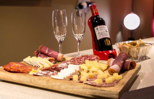 L'Insolite Spa Privatif ''Suite Luxueuse-Jacuzzi" - Photo 10