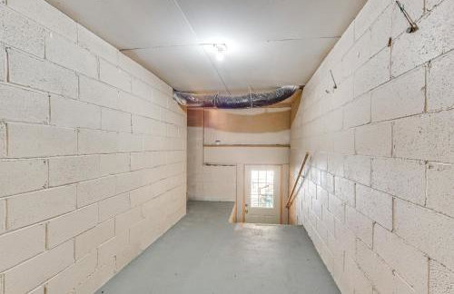 Lakefront Family Retreat with Private Dock! - Foto 26