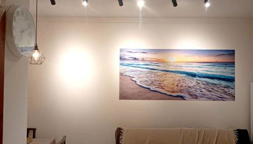 Lindo apartamento! 2 quartos com suíte, 2 ar condicionado, churrasqueira, garagem - Foto 2