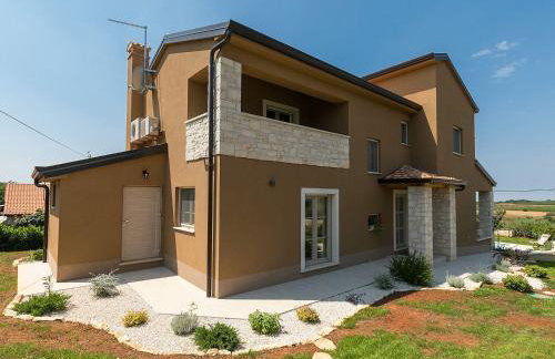 Traumhafte Villa mit beheizbarem Privatpool, Outdoor-Gym, Meerblick, in Umgebung von Weinbergen - Foto 8