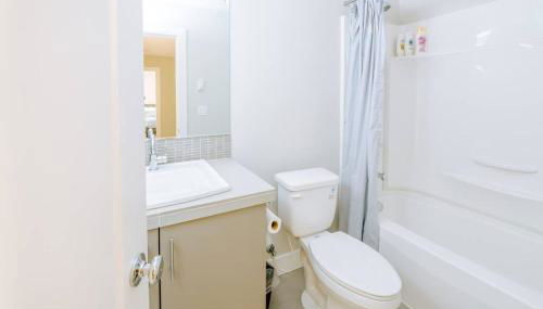 Modern Four Bedrooms House in Beaverton - Foto 3