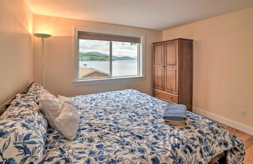 Lakefront Alton Bay Retreat with Dock Near Beaches! - Foto 9