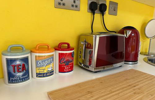 Cherry Cottage Retro Stay, Stourport-on-Severn - Foto 2