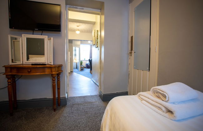 Old Barrington Arms Apartments - Foto 7