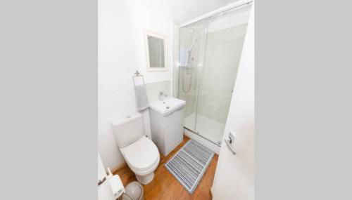 The Bungalow at Seaway's, Sleeps 11 + - Foto 5