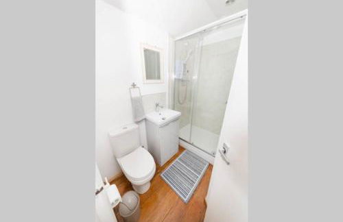 The Bungalow at Seaway's, Sleeps 11 + - Foto 5