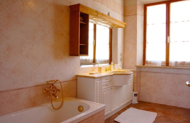 Stunning private villa for 8 guests with private pool, WIFI, TV, terrace, pets allowed and parking - Foto 18