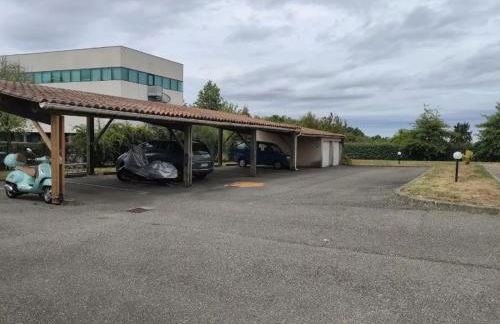 Le panoramique - Parking, Tram A, Netflix - Foto 17