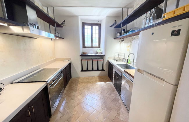 Spoleto Tranquilita Sleeps 20 With Wifi Pool Yoga Studio Gardens and Views - Photo 33