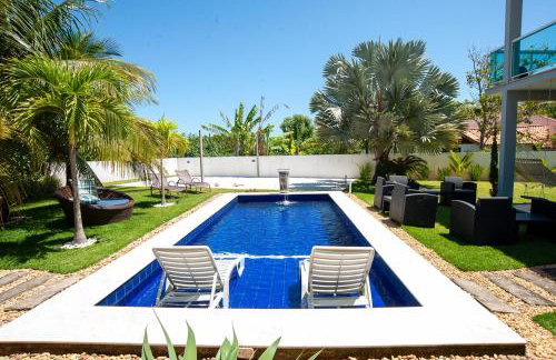 Casa com Piscina, Quadra de Areia e Churrasqueira - Foto 1